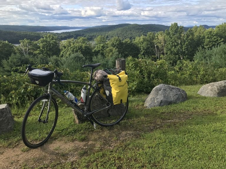 A round trip around the Quabbin Reservoir Noah A. Rubin